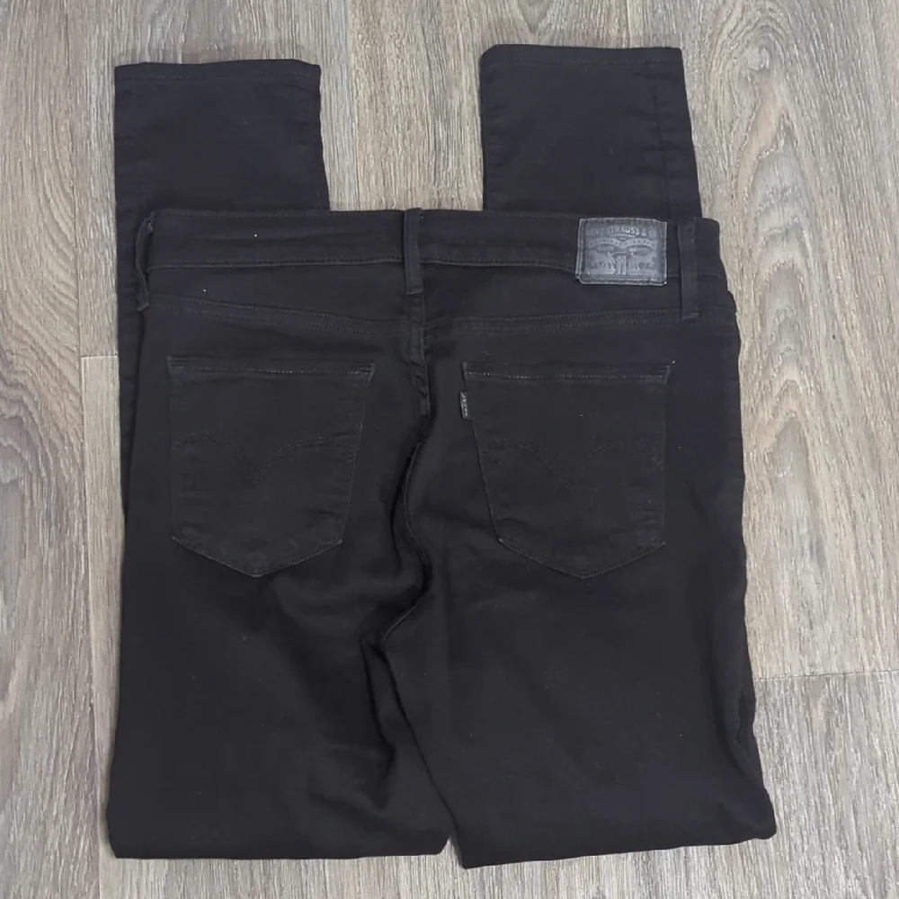 Women 311 Shaping Skinny Black Jeans - Picture 3 of 7